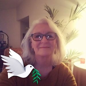 Meet your Posher, Madelyn